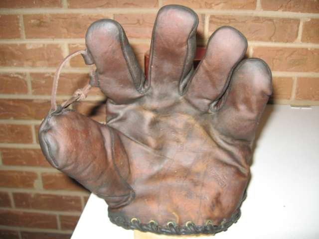 Pete Donohue Goldsmith 32 Front